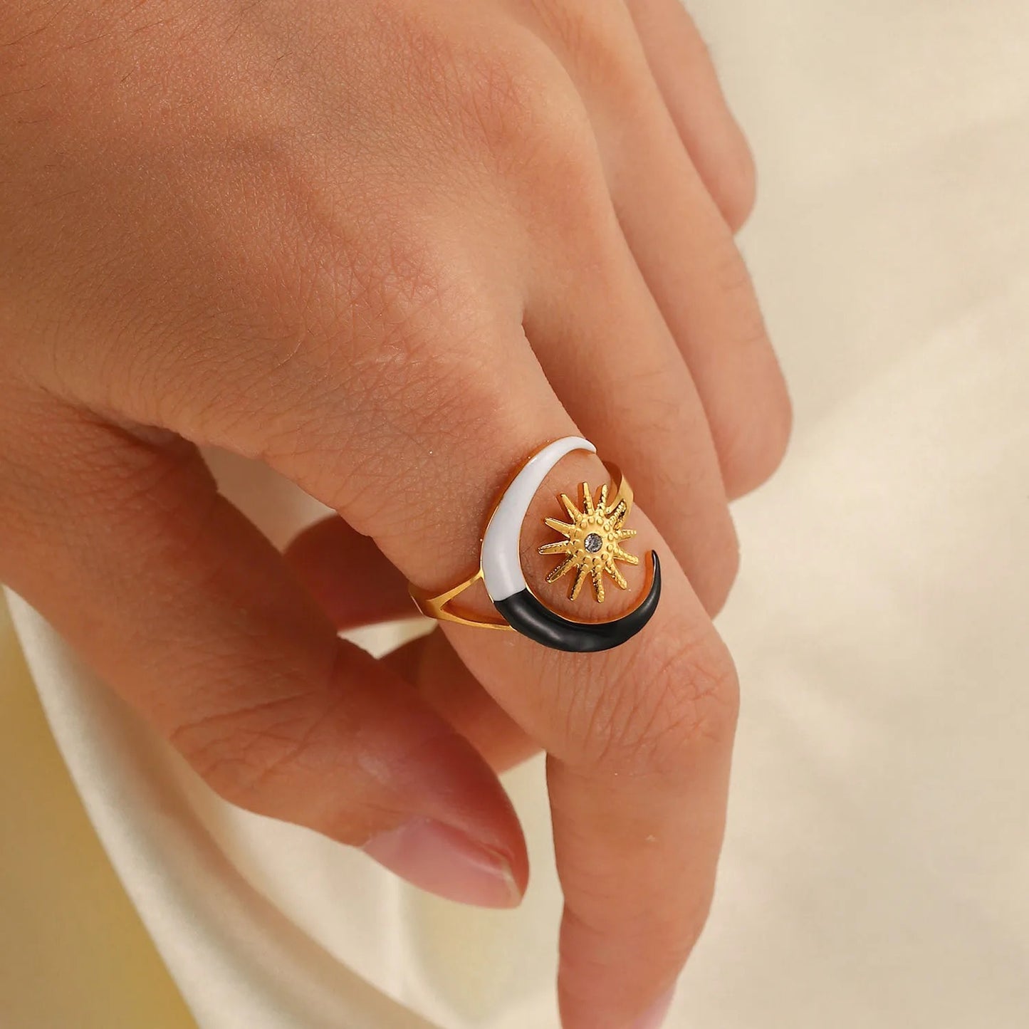 Black and white Moon adjustable ring