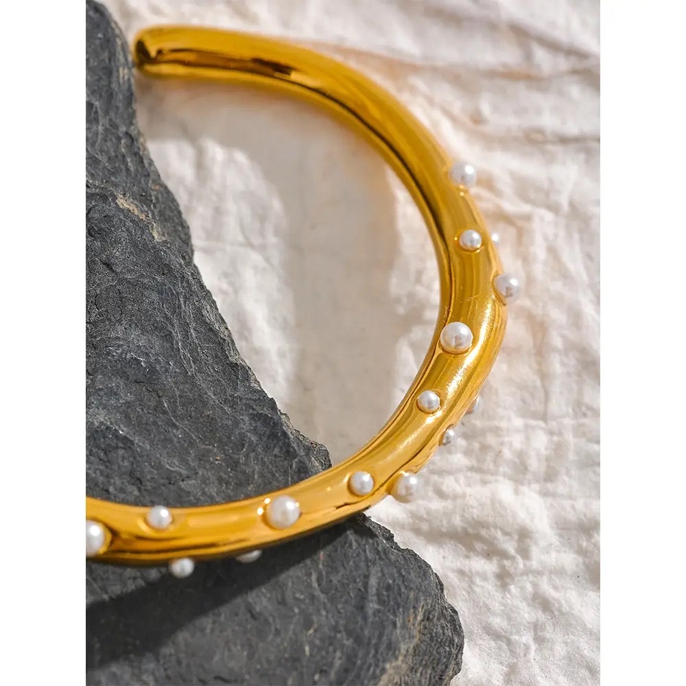 Pearl elegant cuff bracelet