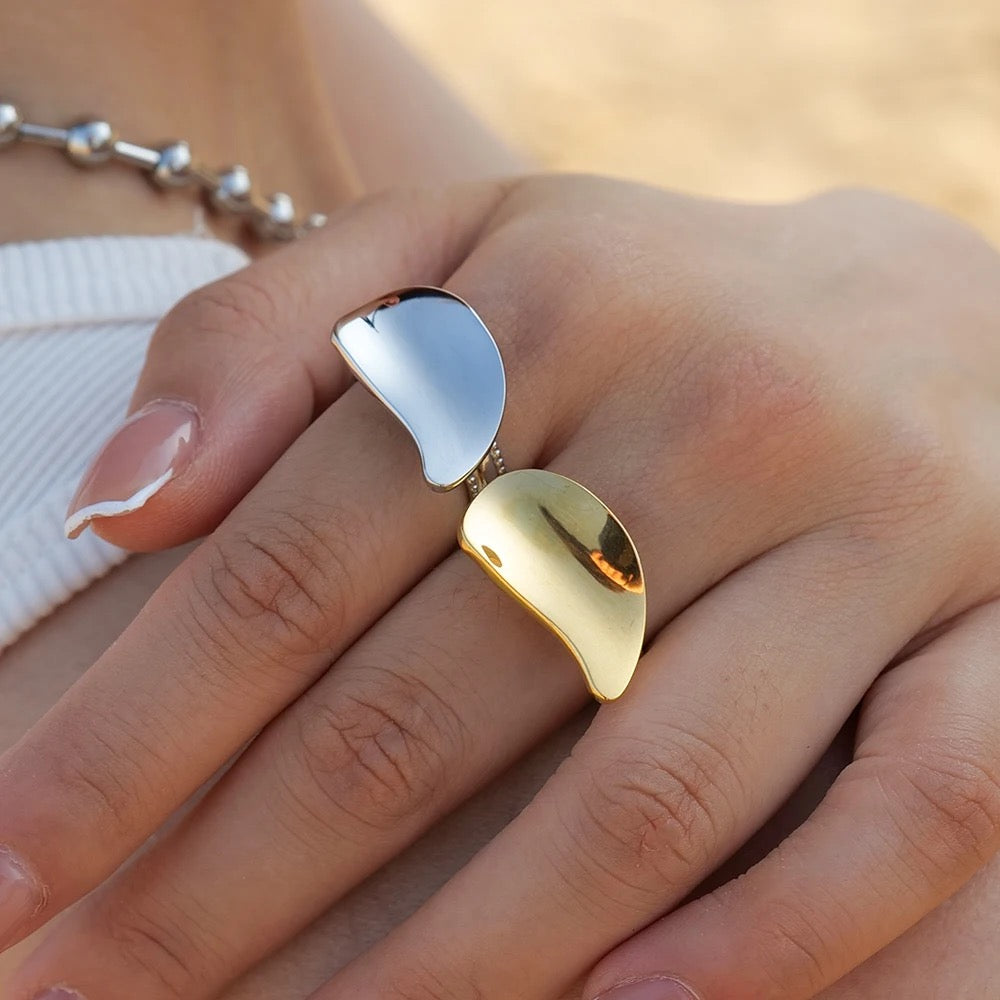 Gold wide bend adjustable ring