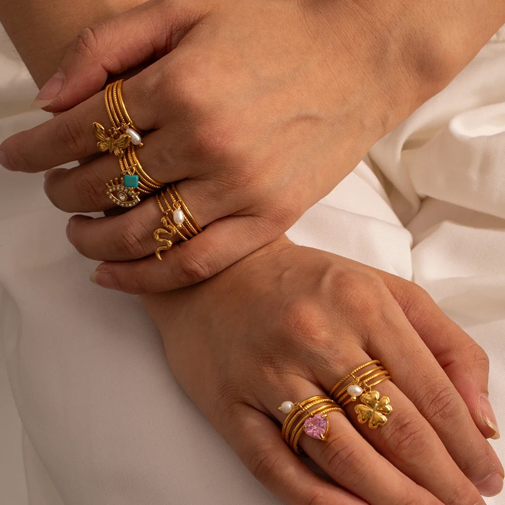 Charm adjustable ring