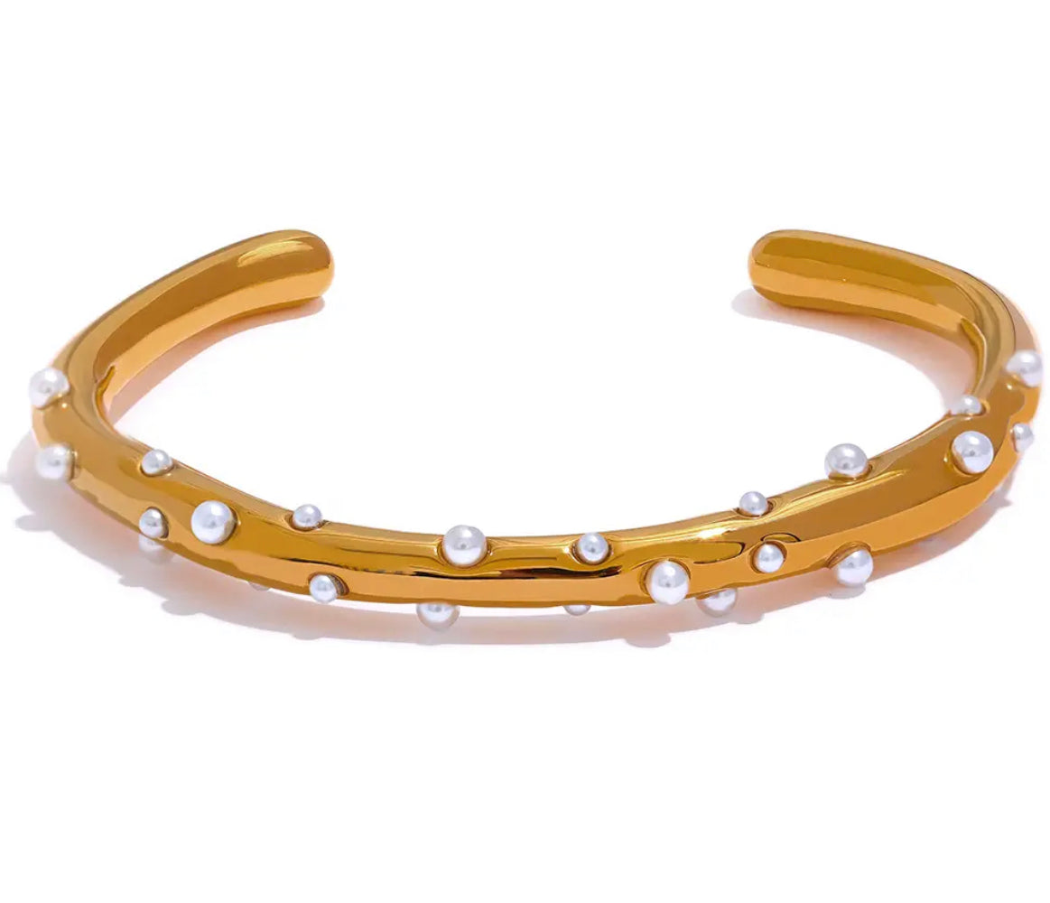 Pearl elegant cuff bracelet