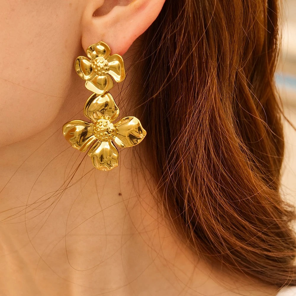 Double big flowers earrings