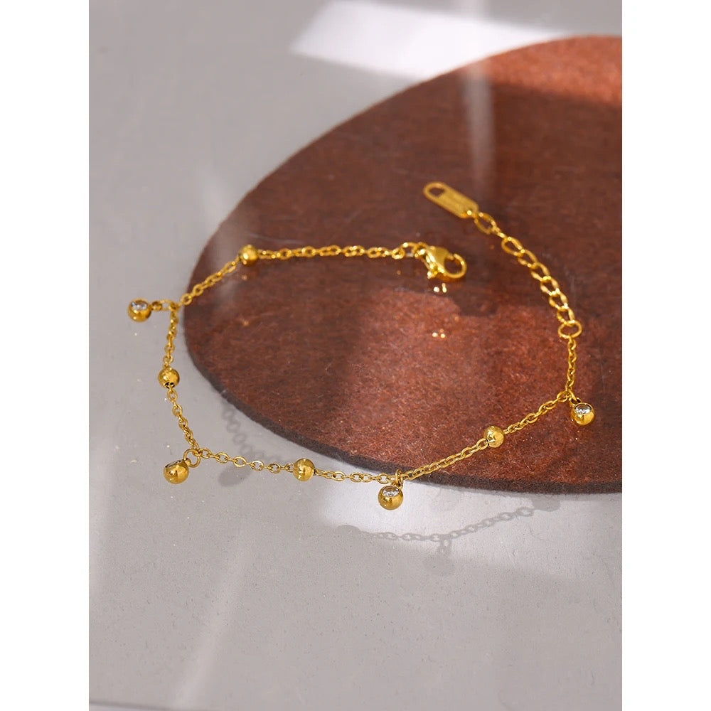 Gold Delicate bracelet
