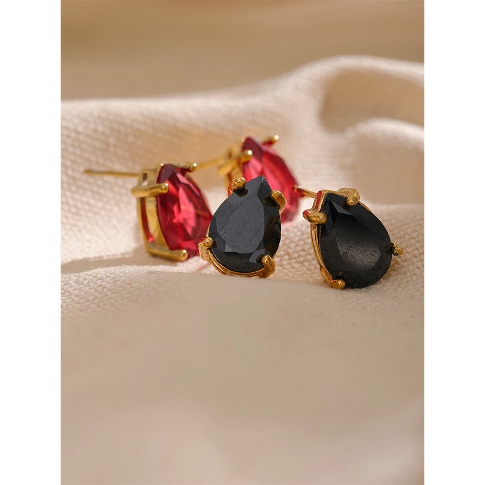 Water drop stud earrings