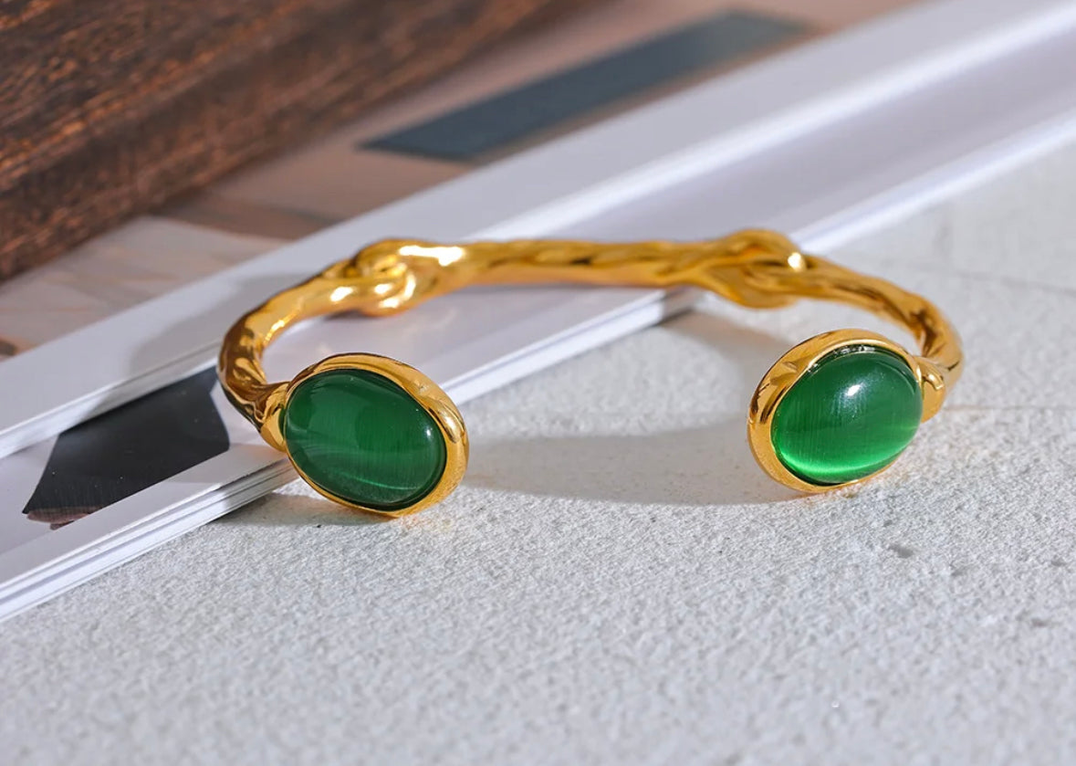 Green natural stone texture cuff bracelet