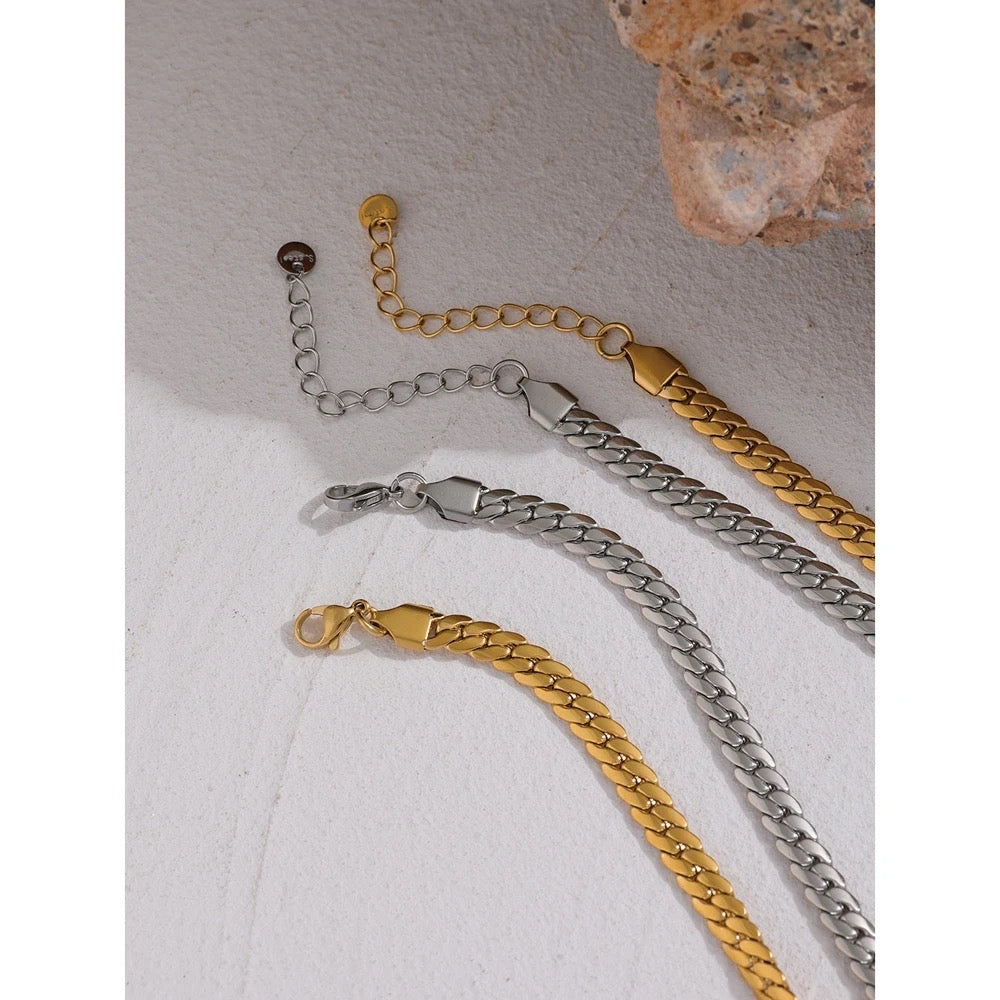 Gold Love necklace