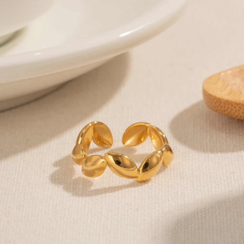 Oval bead adjustable ring