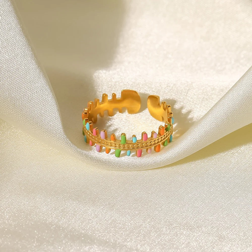 Colorful adjustable ring