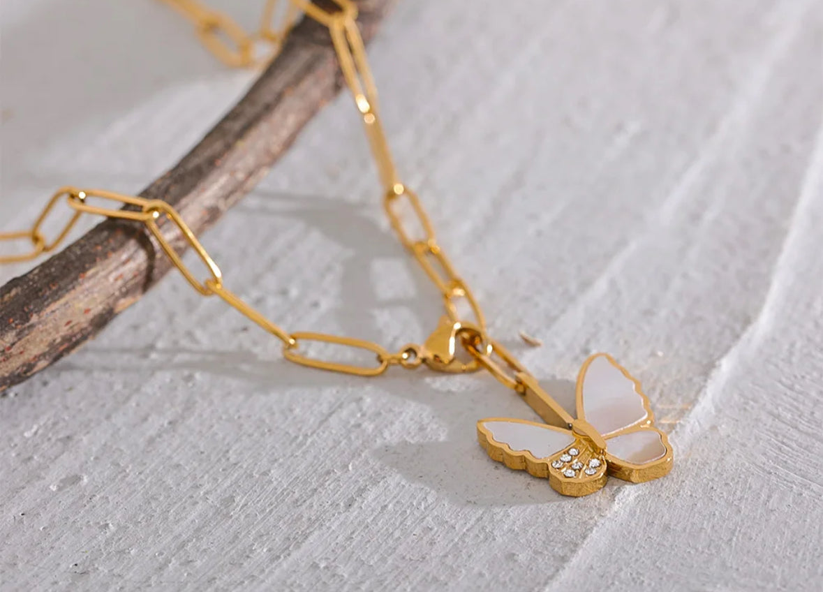 Butterfly natural shell pedant necklace