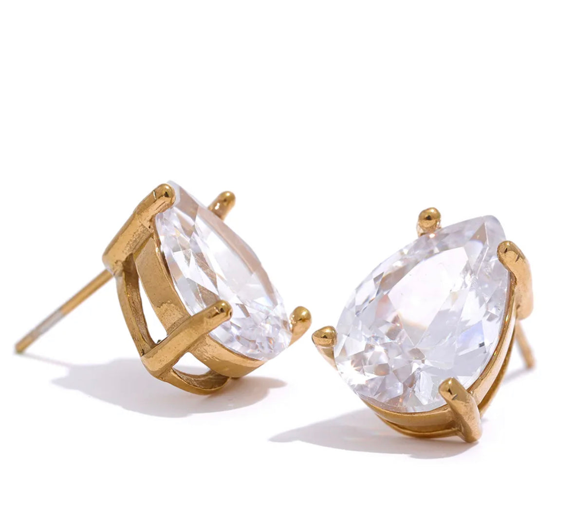 Water drop stud earrings