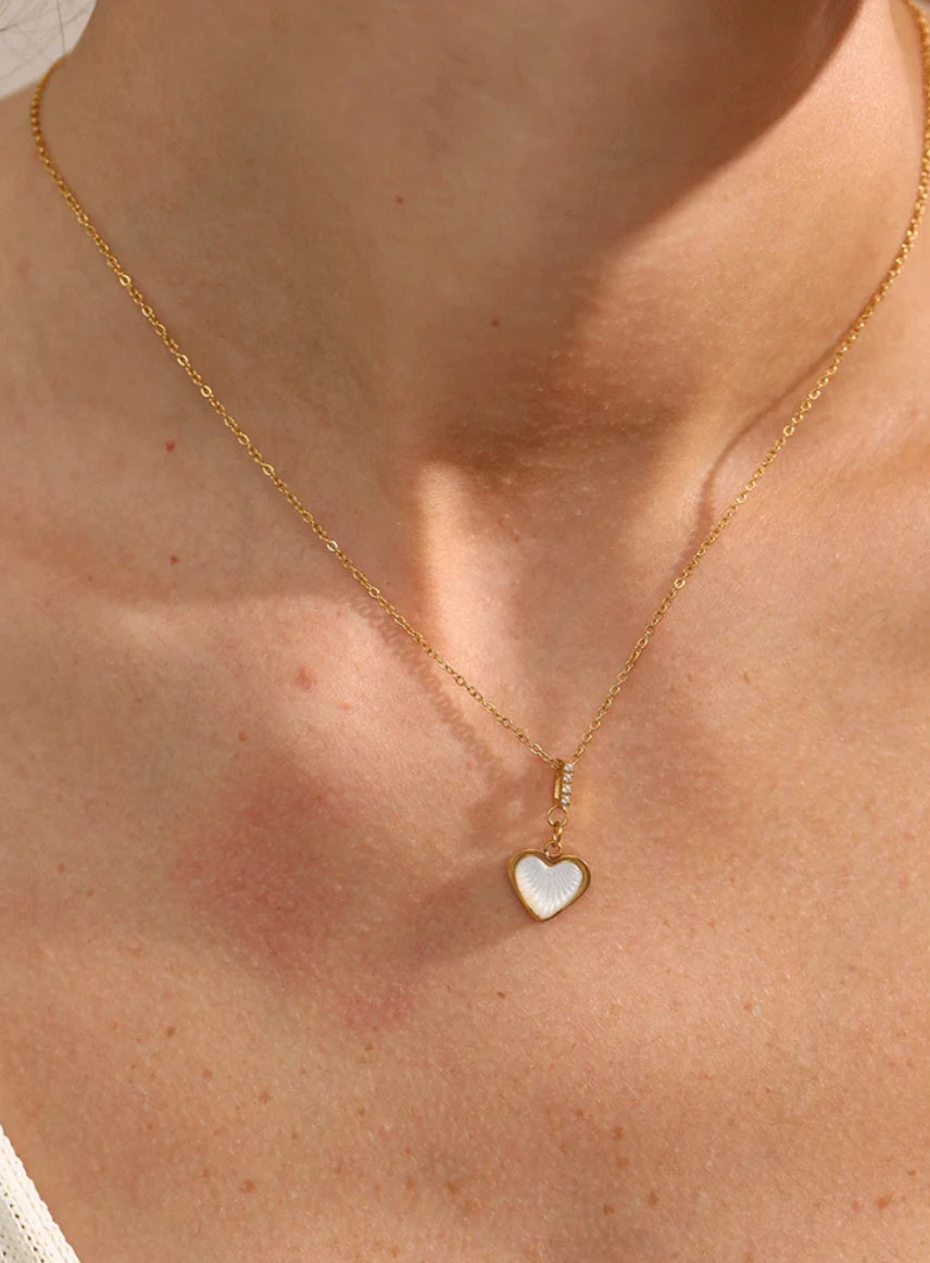Natural shell heart necklace
