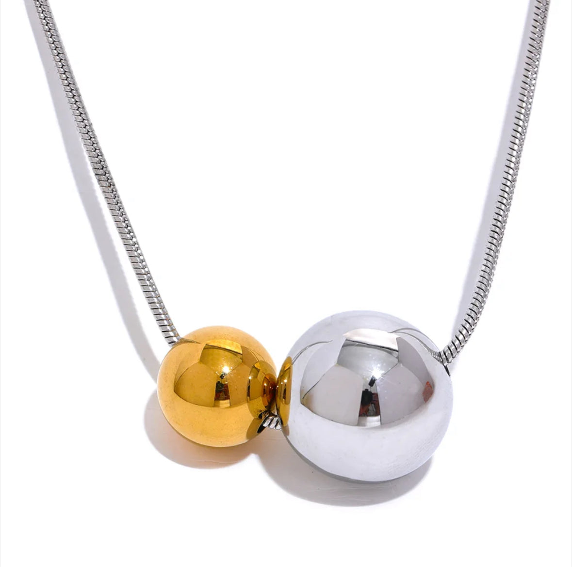 Two tone ball necklace