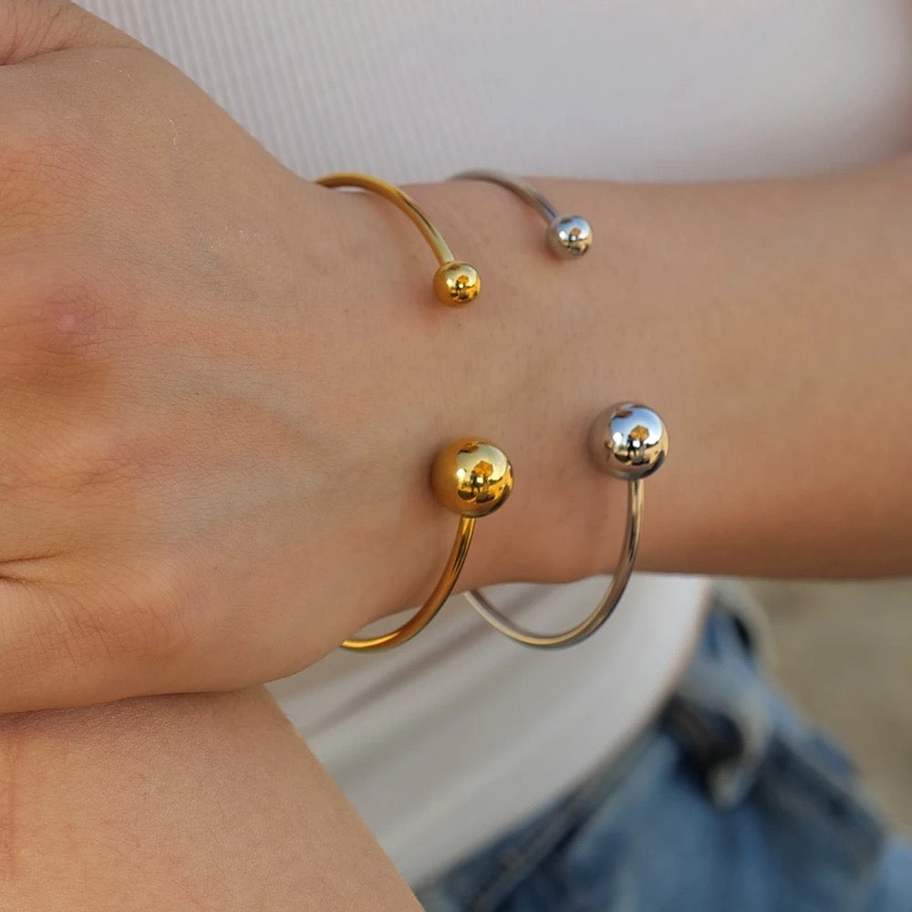 Gold double balls cuff bracelet