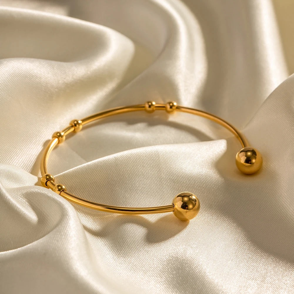 Round ball cuff bracelet