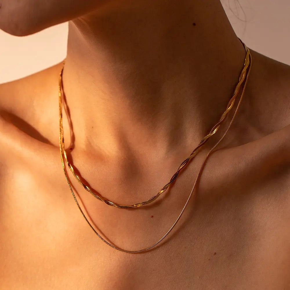 Twist double layer necklace