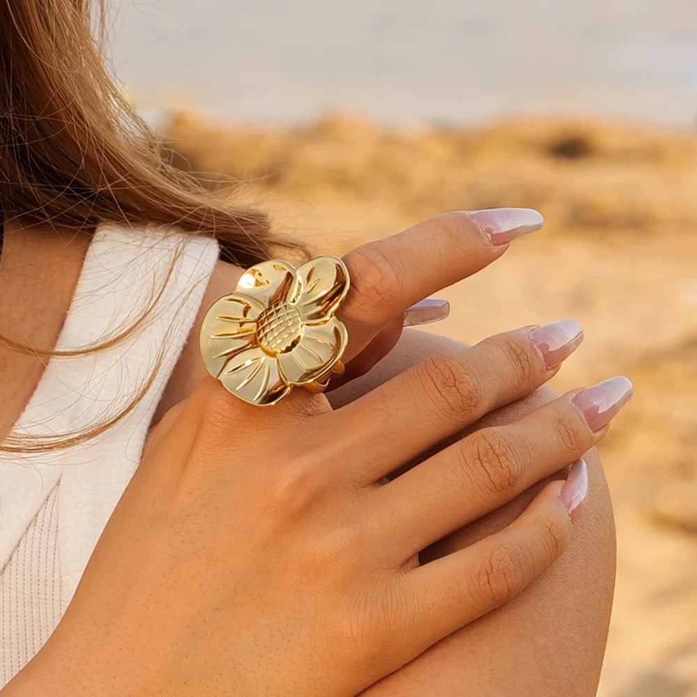 Big flower adjustable ring