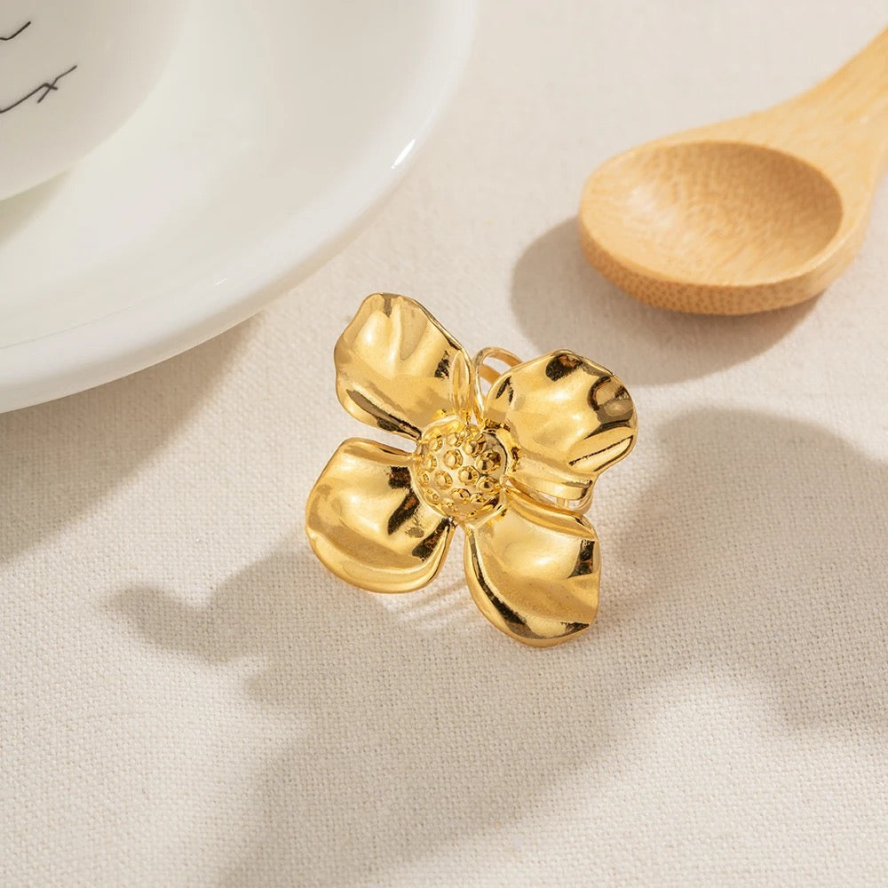 Big flower adjustable ring
