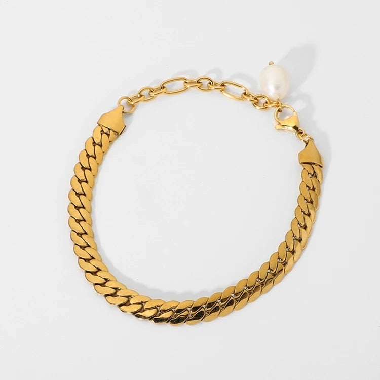 Cuban pearl bracelet