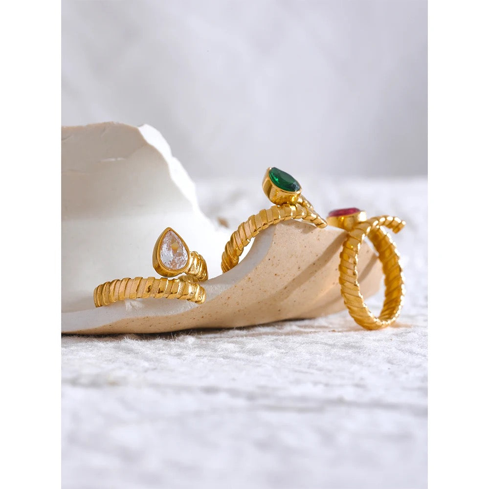 Twisted snake adjustable ring