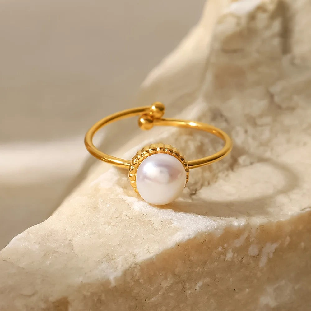 Pearl adjustable ring