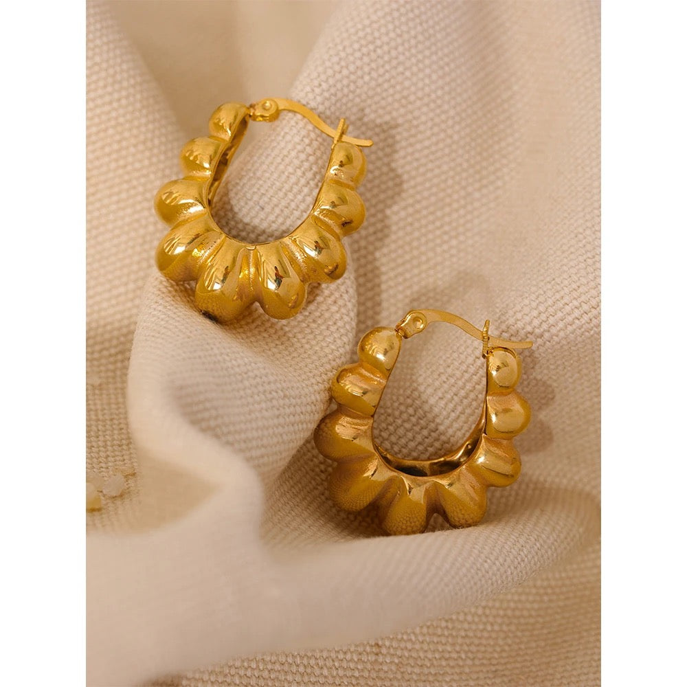 Texture hoop earrings