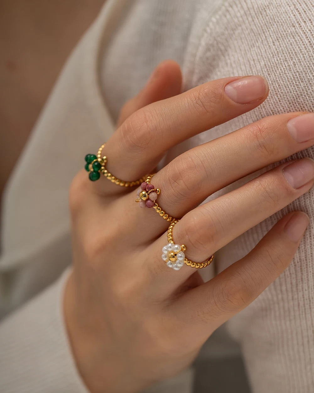 Flower adjustable ring