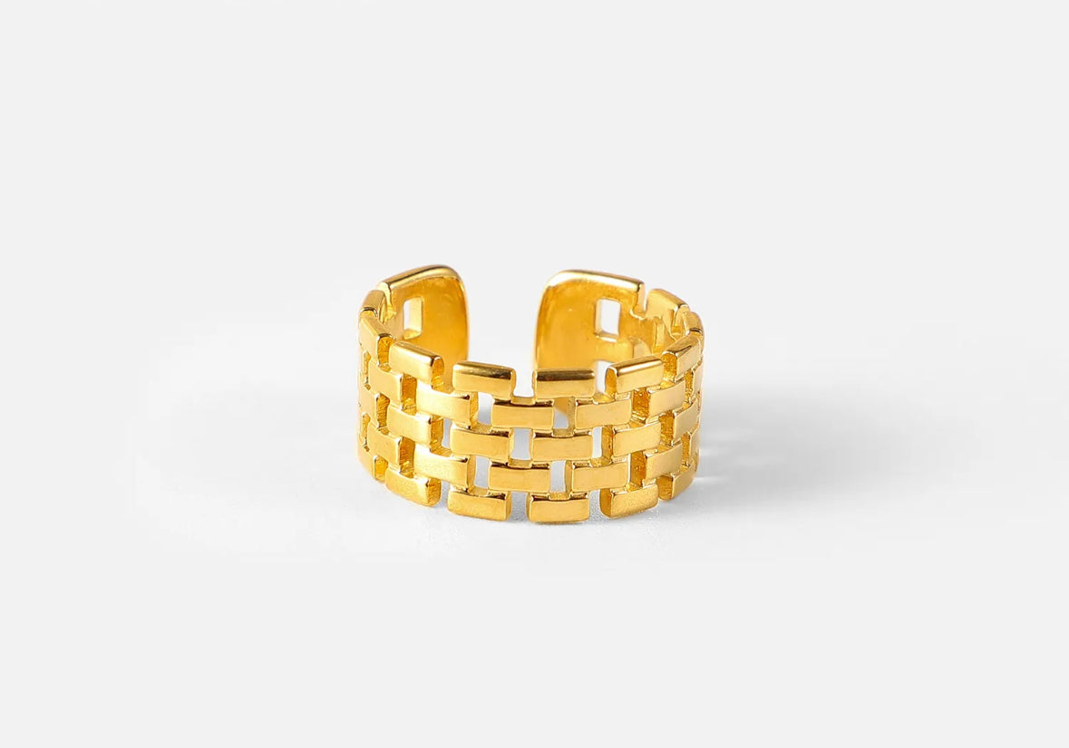 Chunky adjustable ring