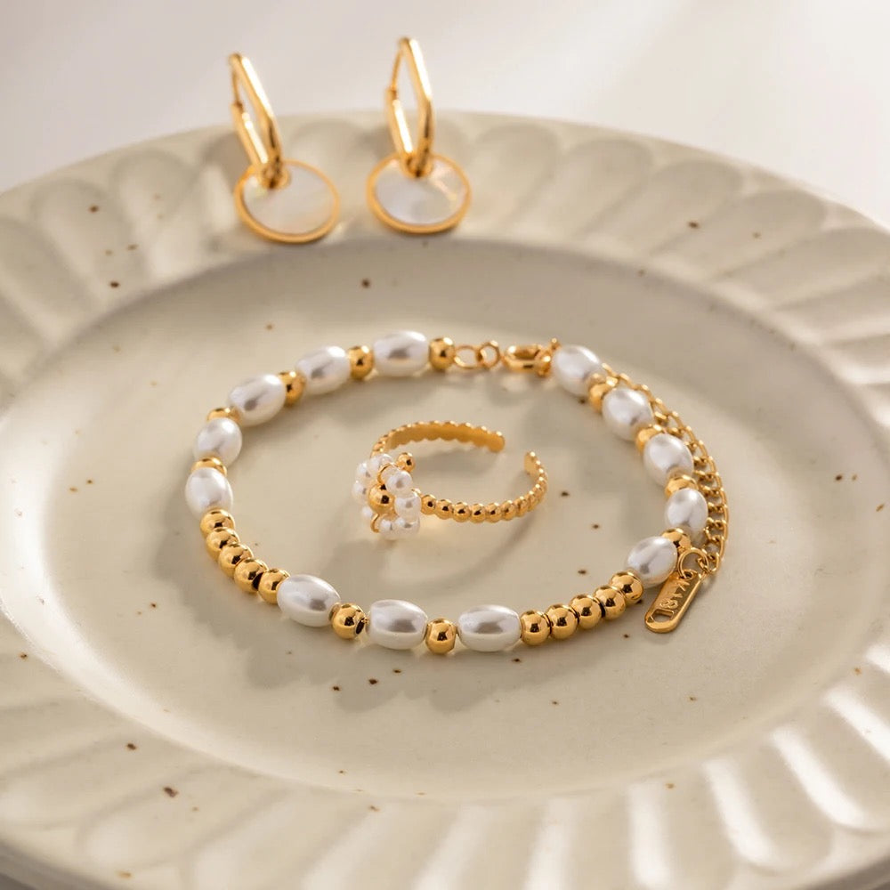 Bead pearl bracelet