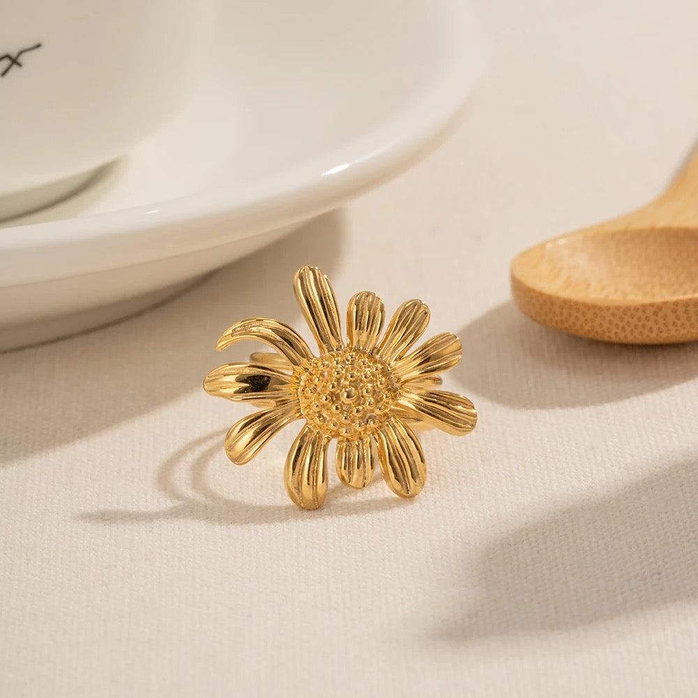 Sunflower adjustable ring