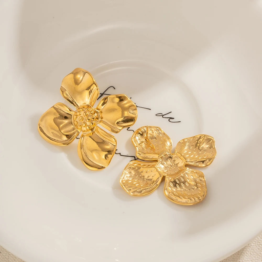 Big flower stud earrings