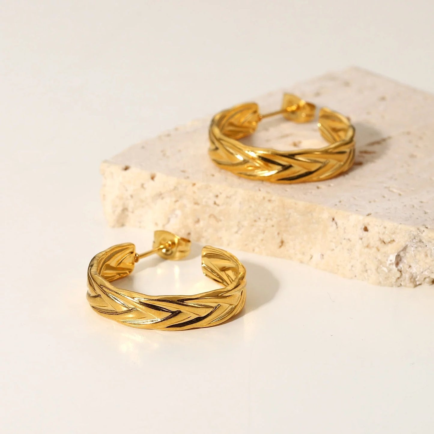Texture hoop stud earrings