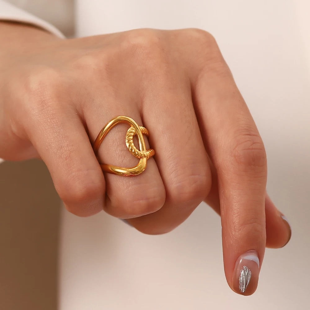 Vintage adjustable ring