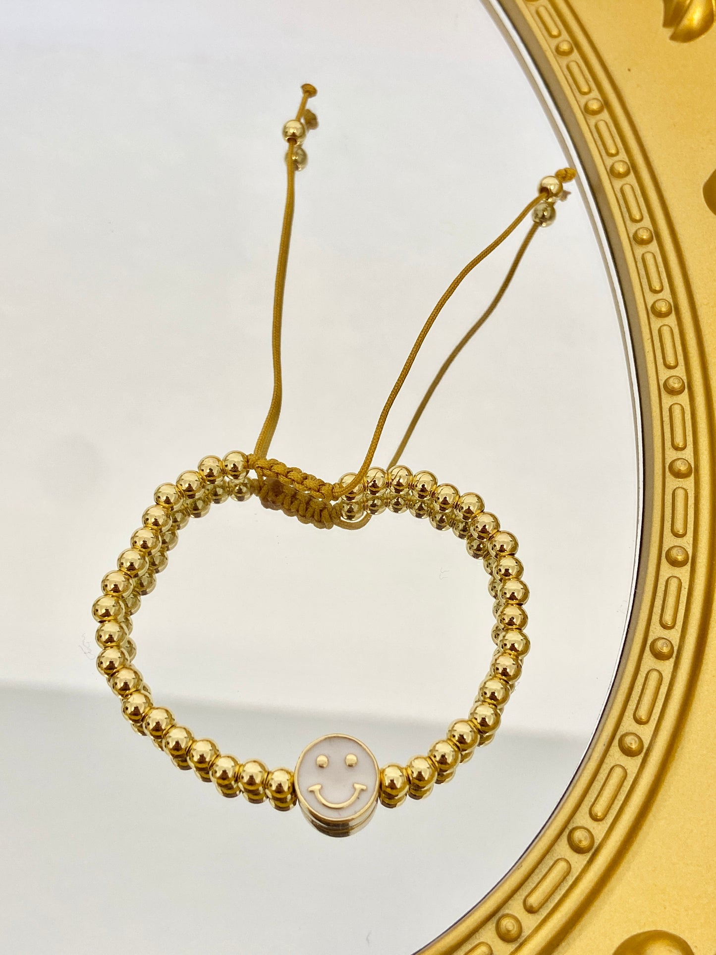 Happy face bead bracelet