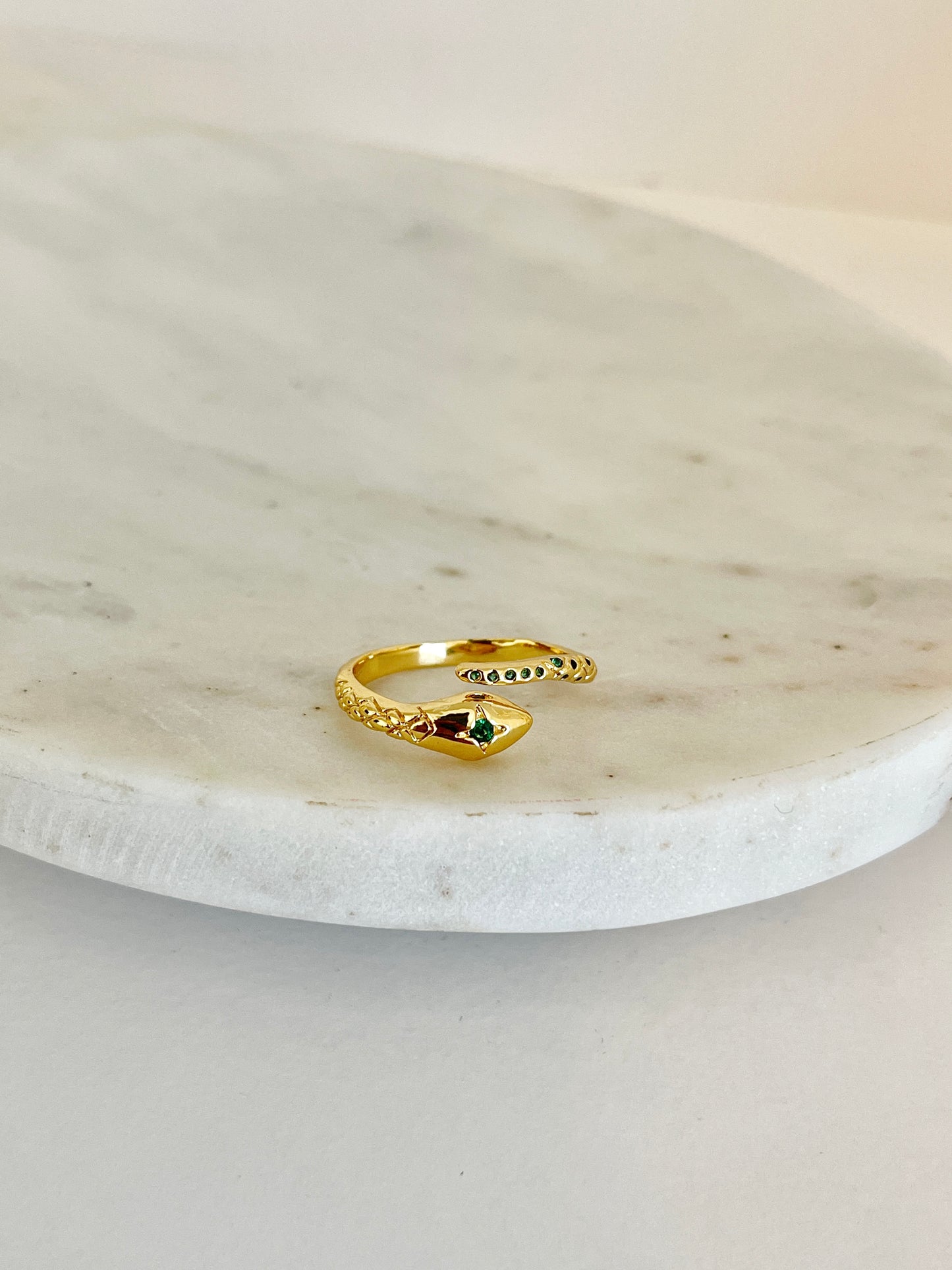 Snake adjustable ring