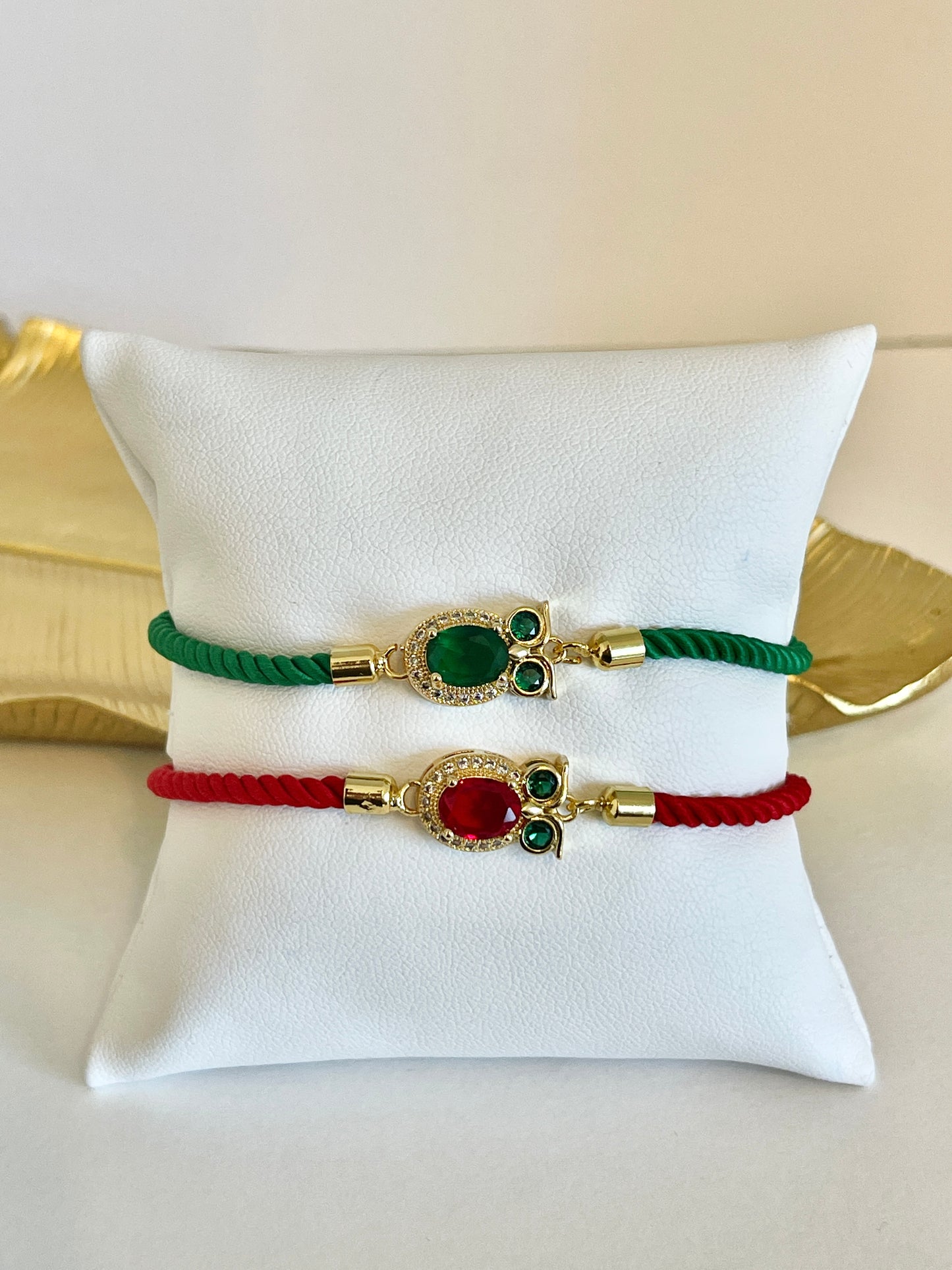 Owl string bracelet