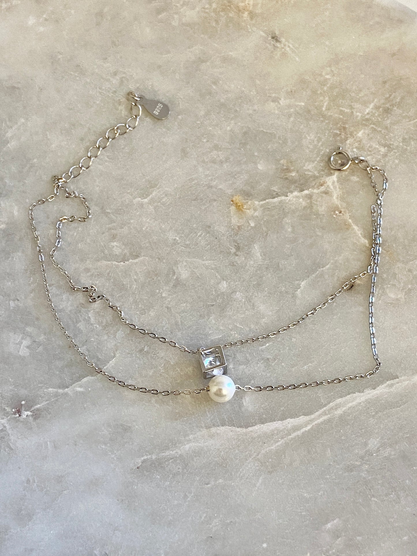 Pearl bracelet