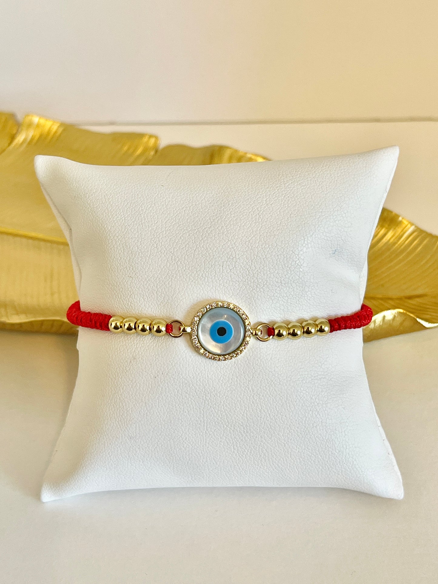Round evil eye bracelet