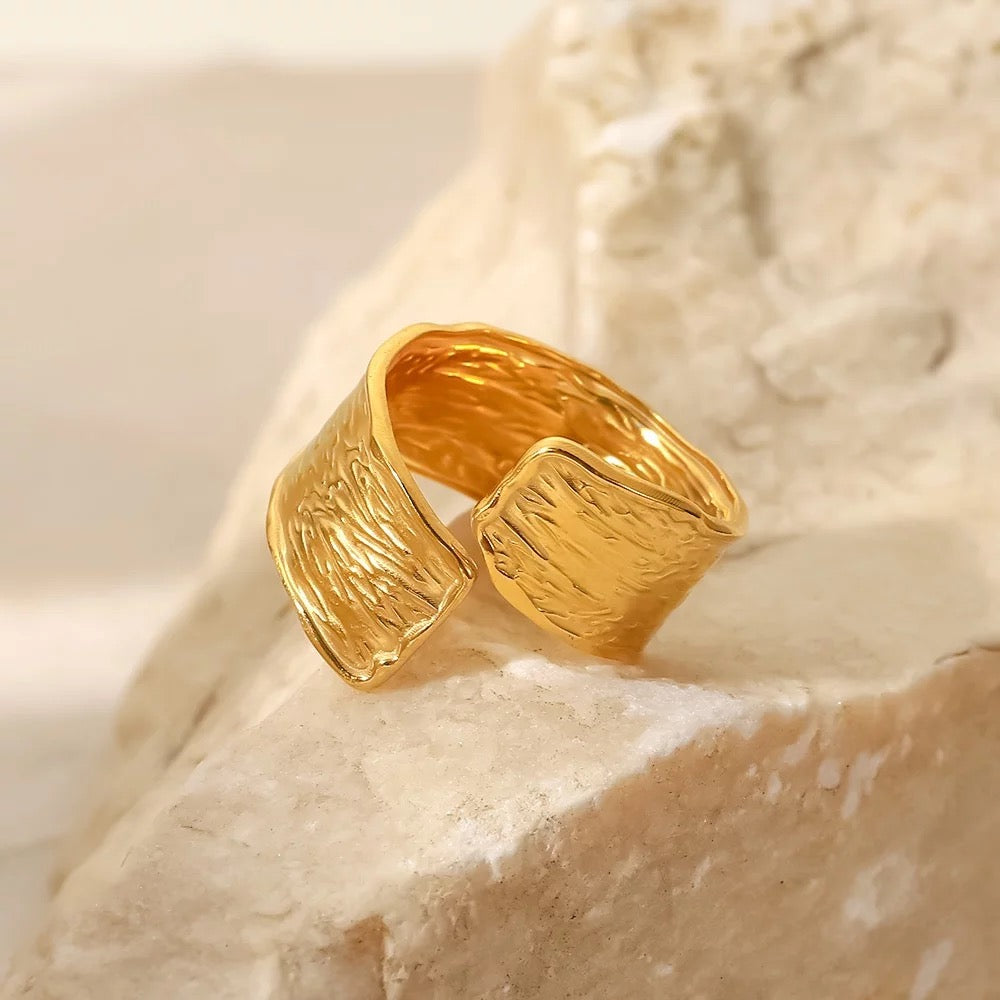 Texture adjustable ring