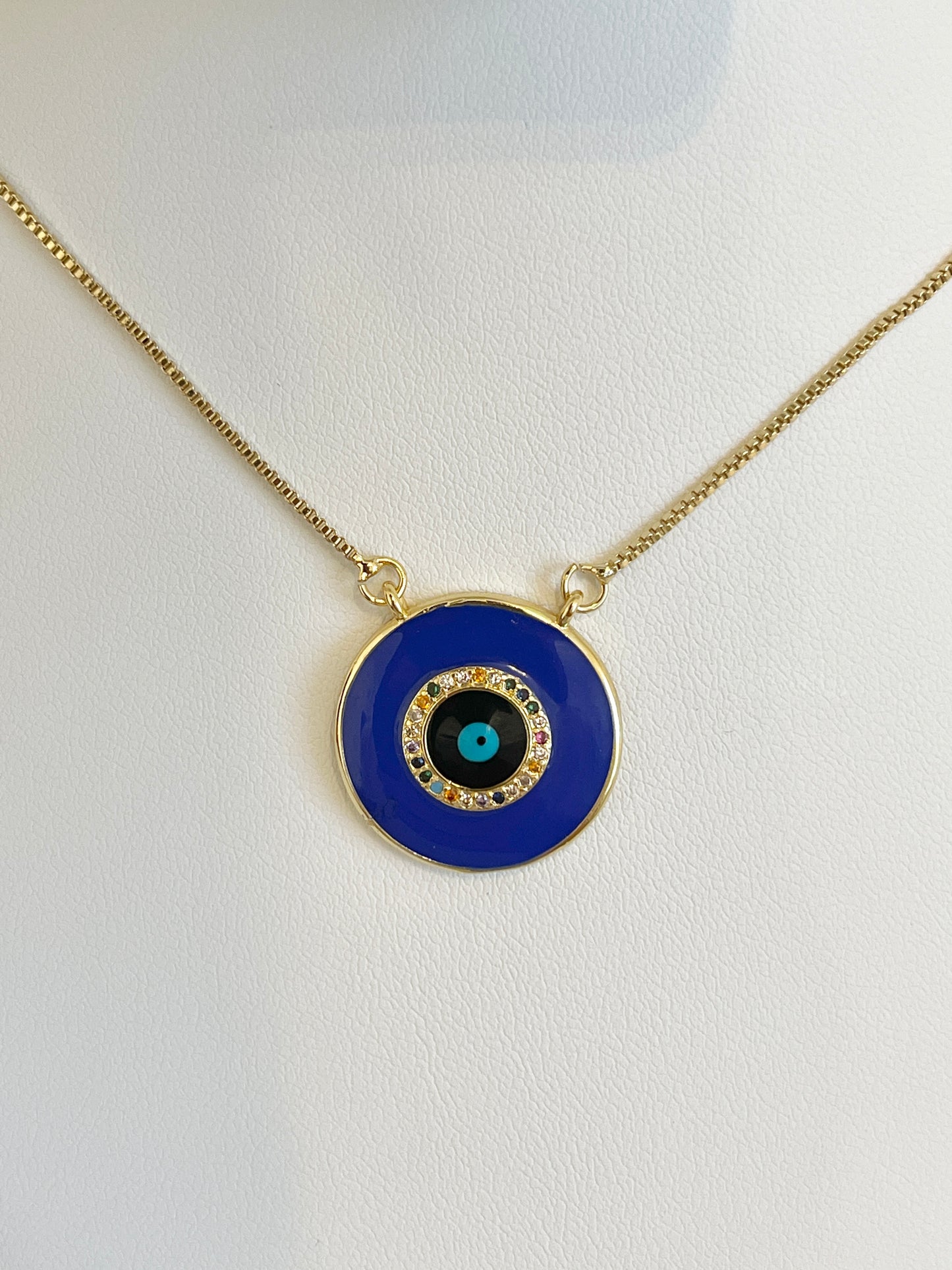 Round evil eye necklace