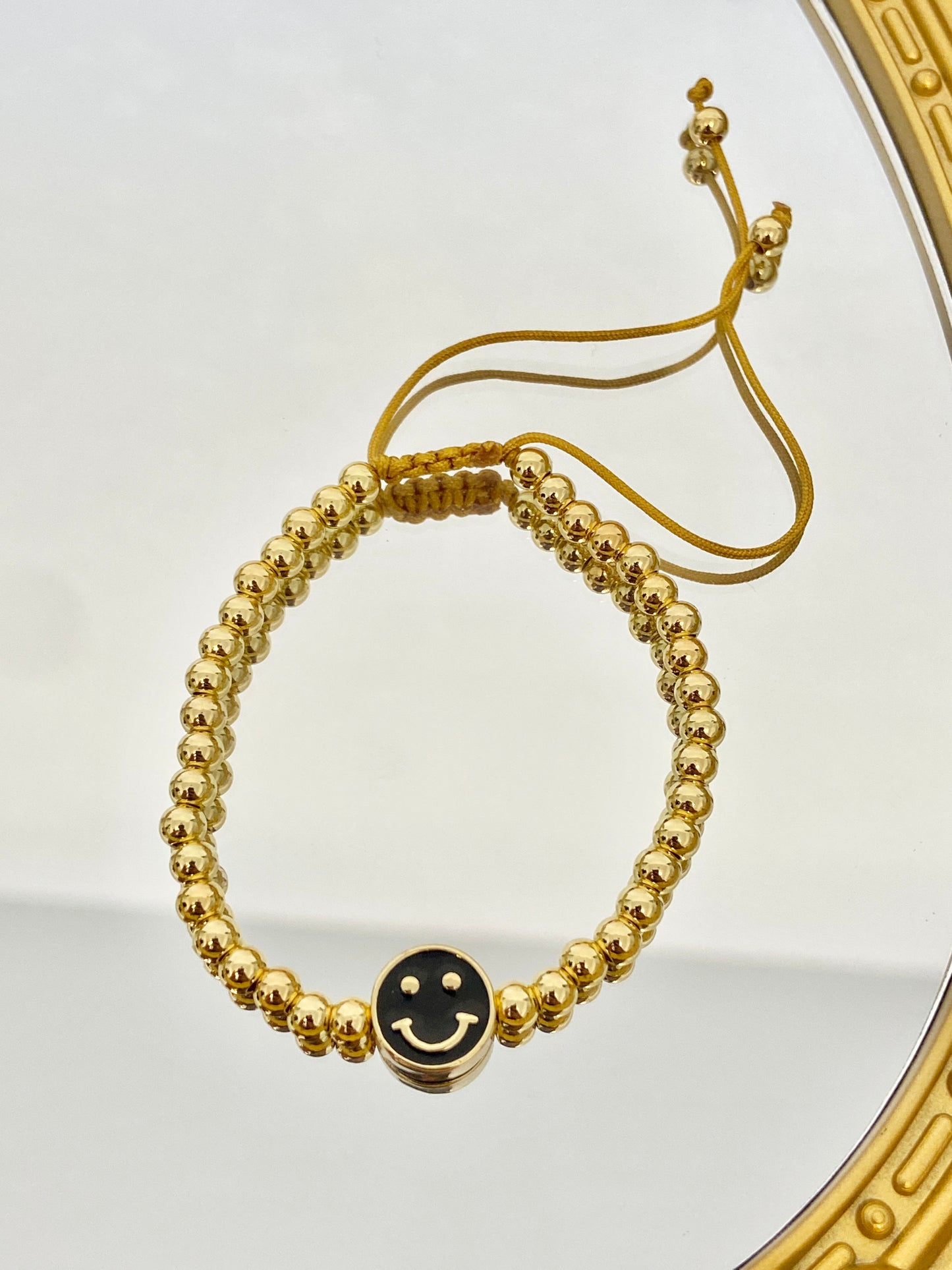 Happy face bead bracelet