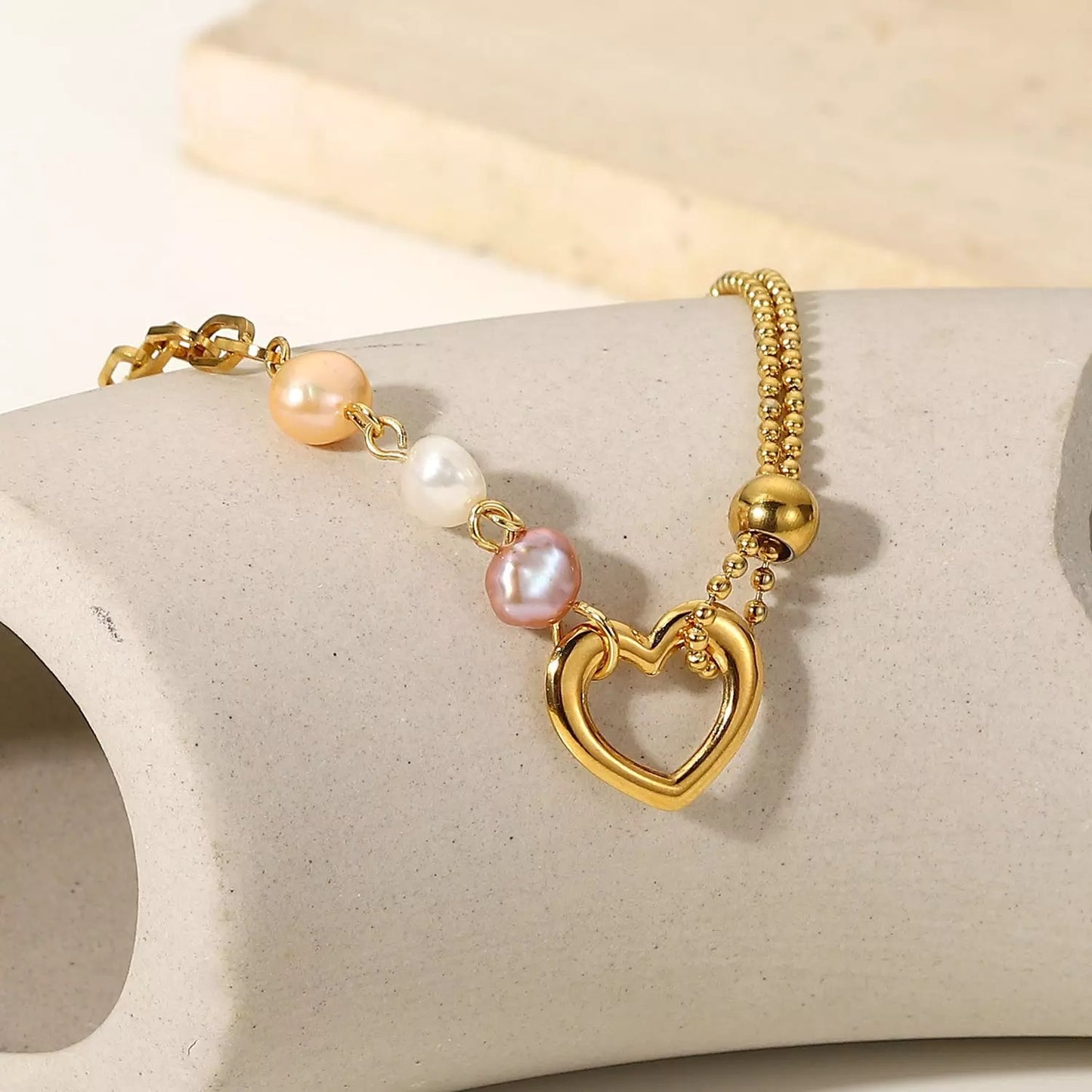 Heart pearl bracelet