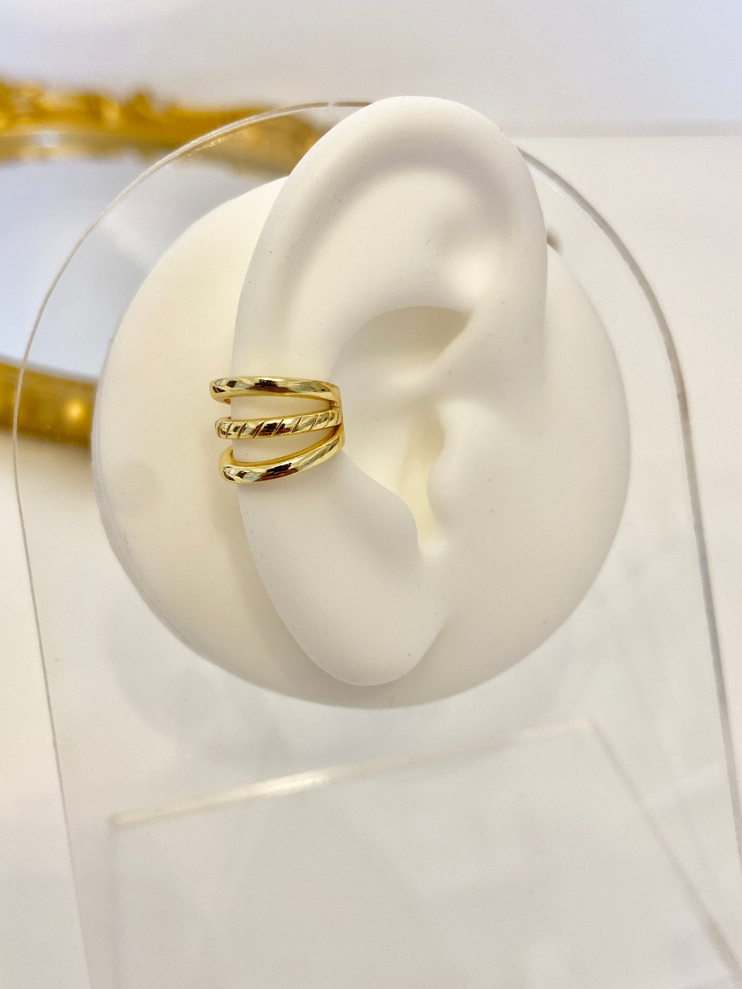 Carla cuff earring