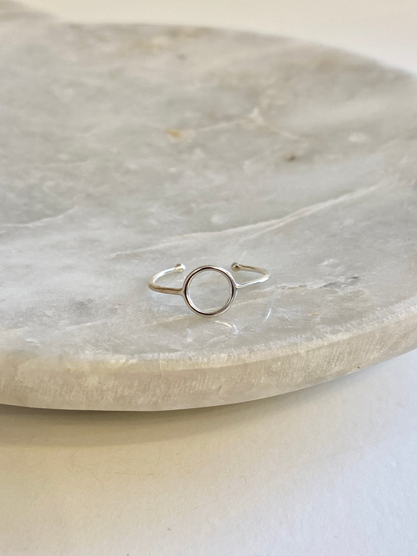 Circle adjustable ring