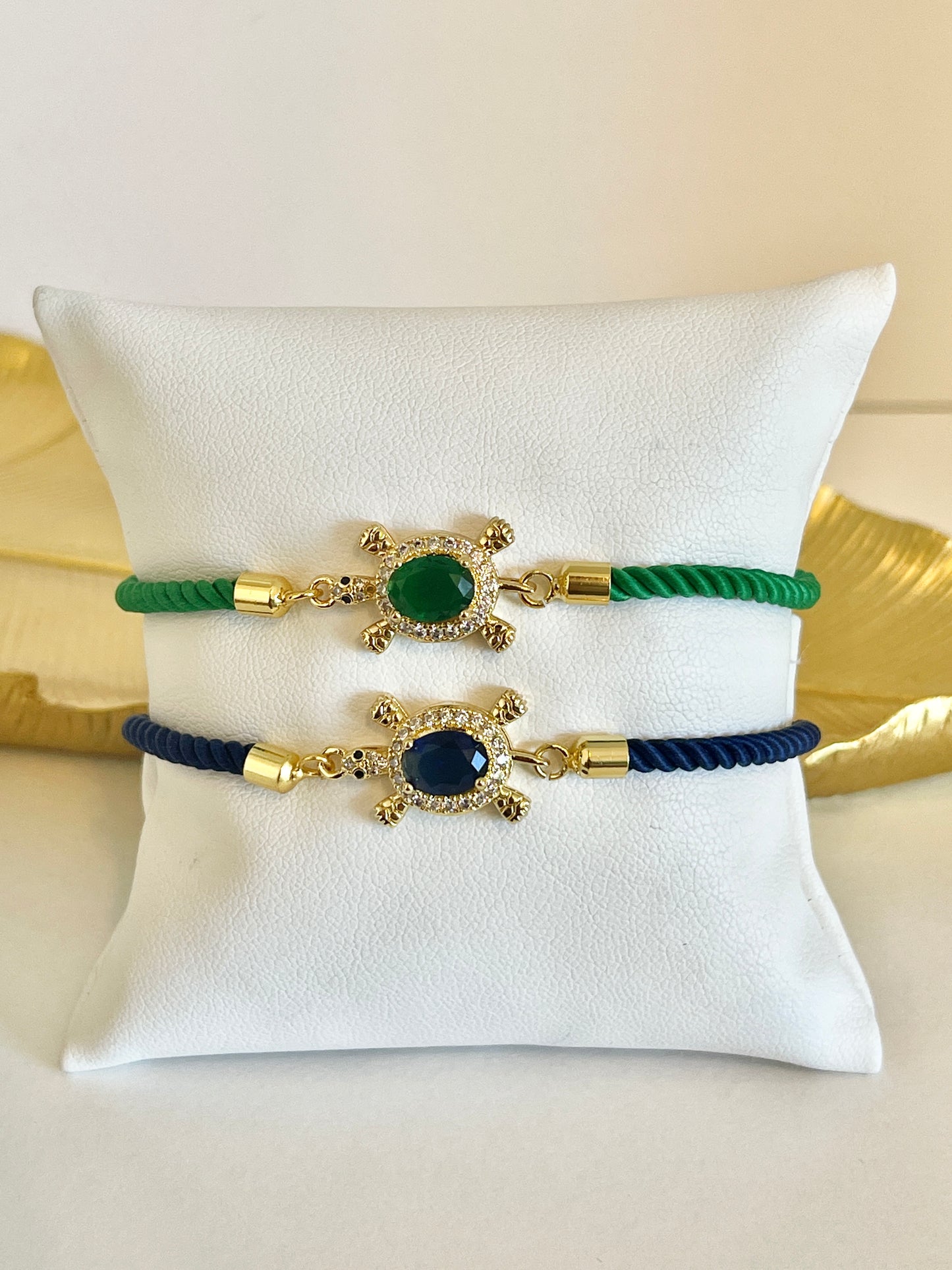 Turtle string bracelet