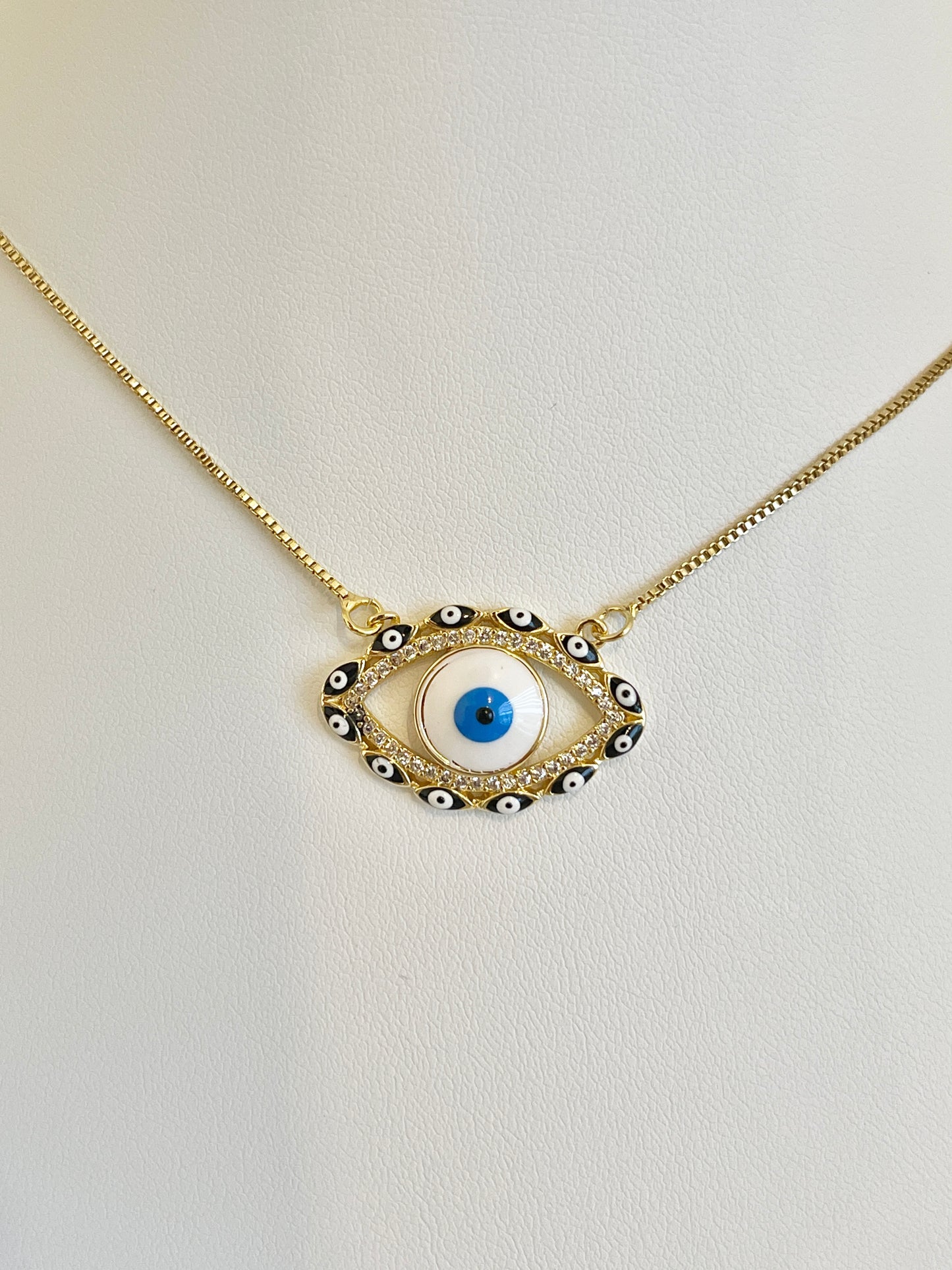 Multiple evil eye necklace