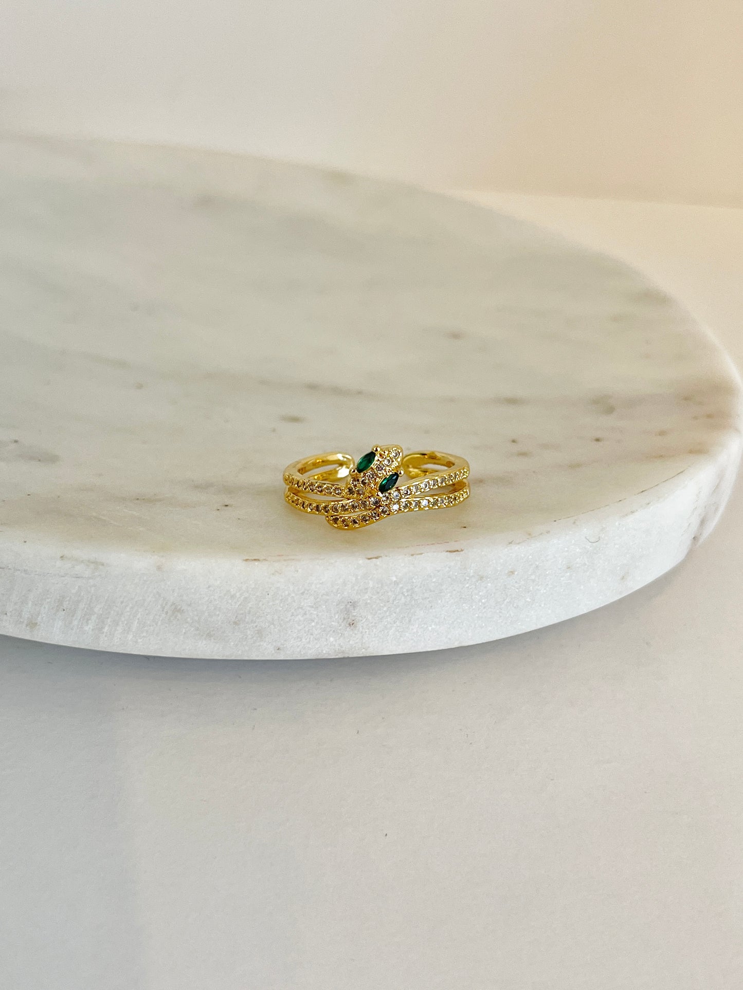 Snake adjustable ring