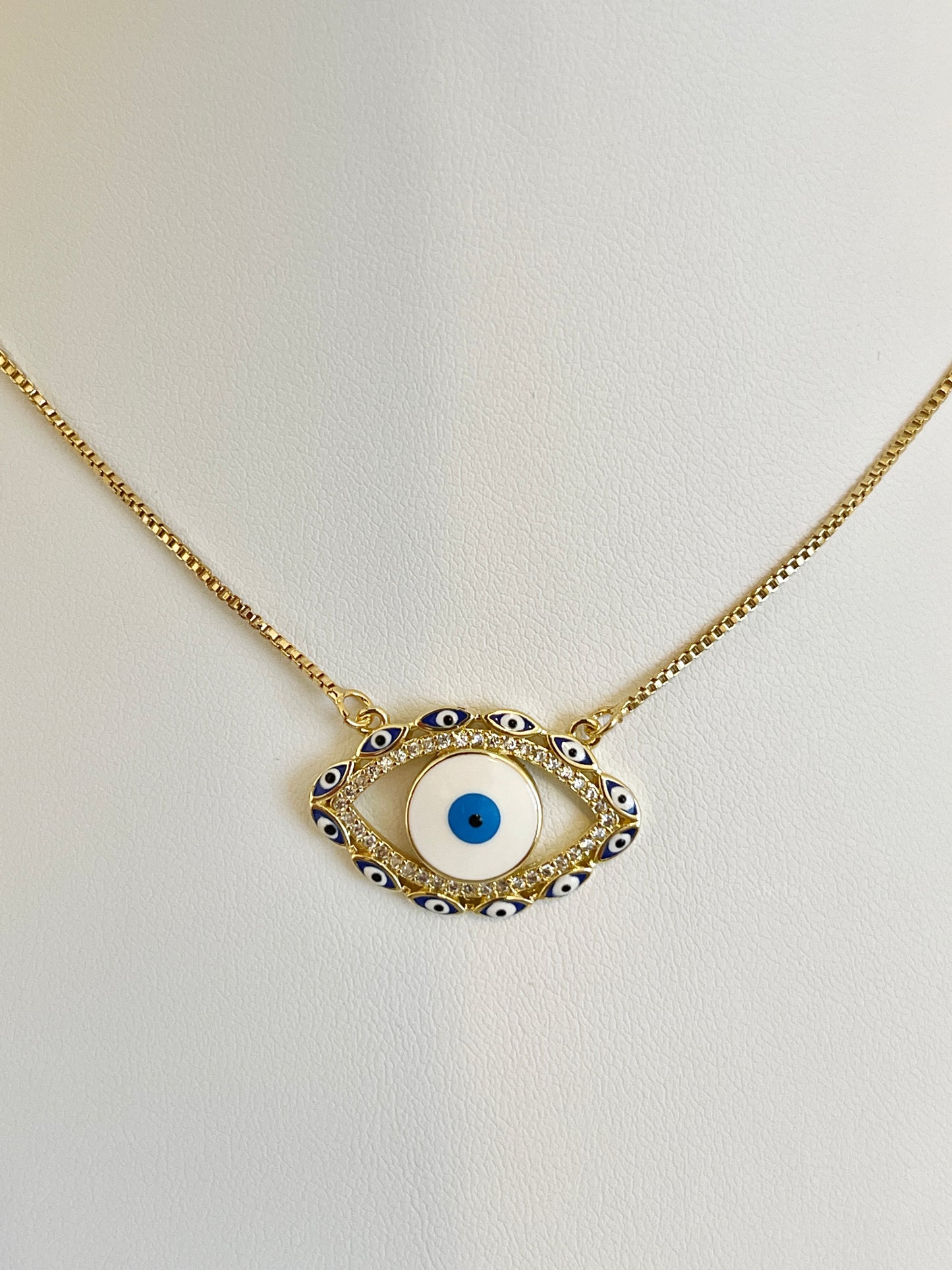 Multiple evil eye necklace