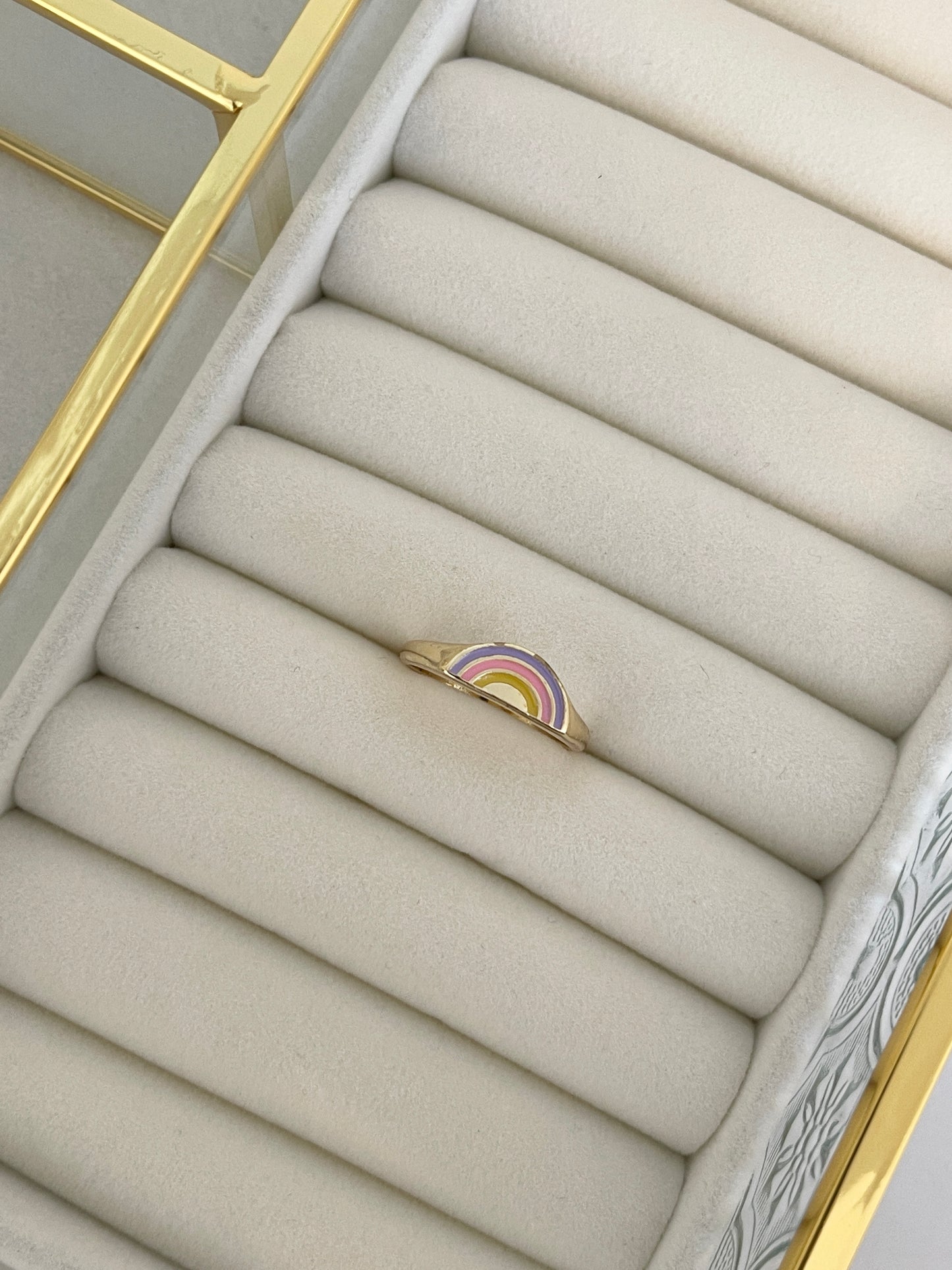 Rainbow ring