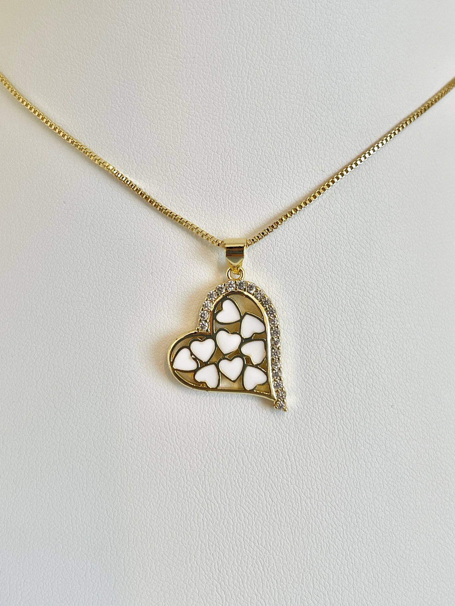 White heart necklace