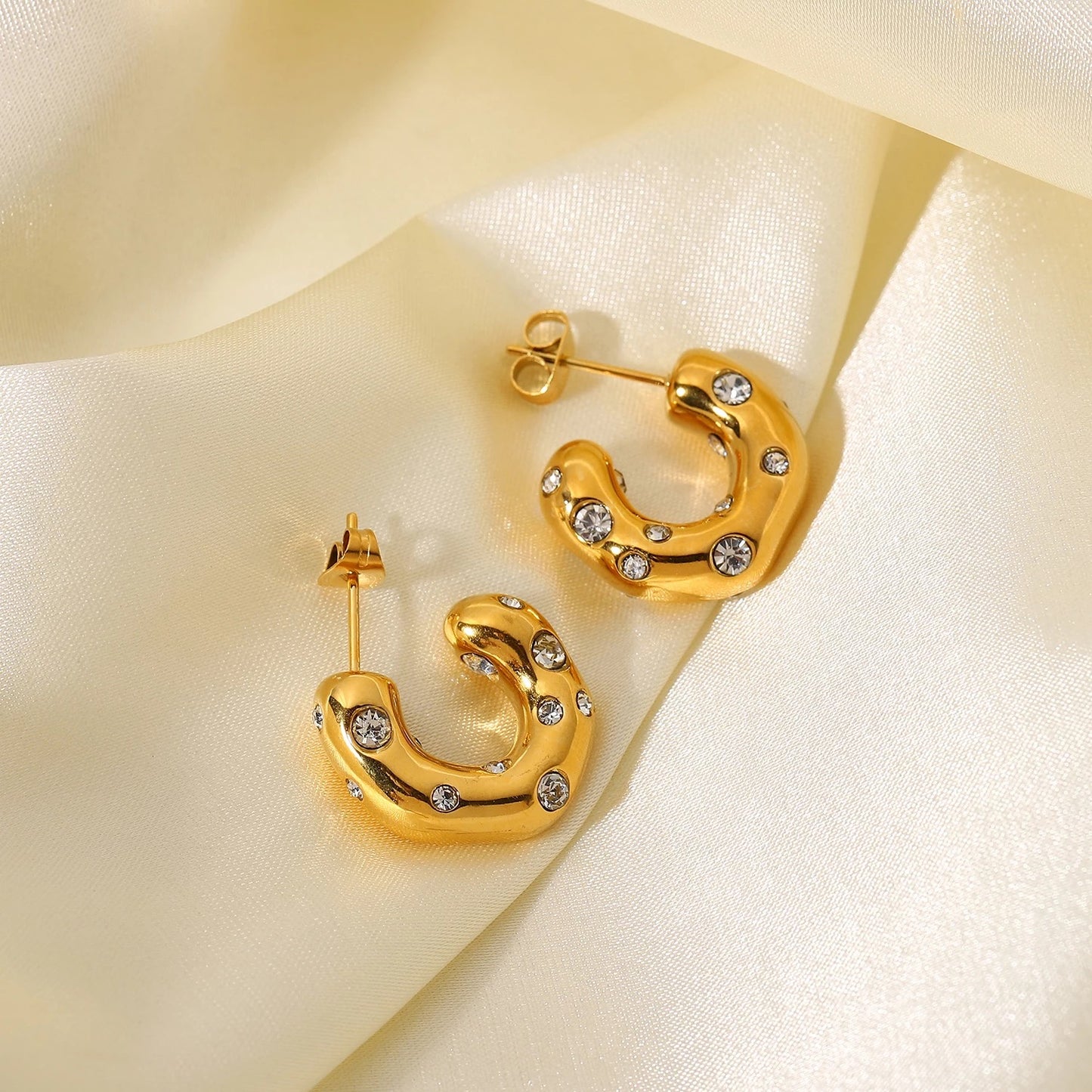 Hoop earrings with zircon stones